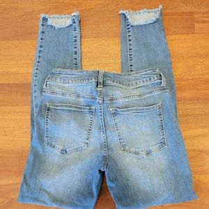 Maurice's Destructed Jegging Size small